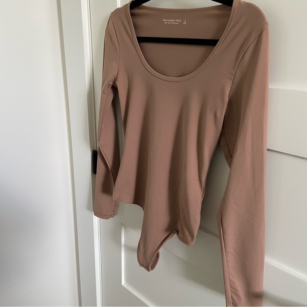 Abercrombie & Fitch Beige Bodysuit - Picture 2 of 11